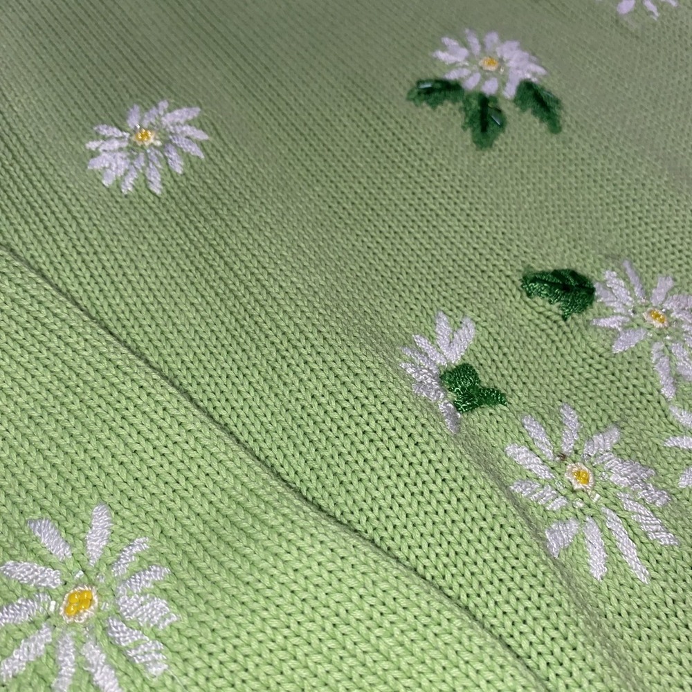 Vintage 90s Quacker Factory Large embroidered/beaded Flowered Sweater - Picture 4 of 5